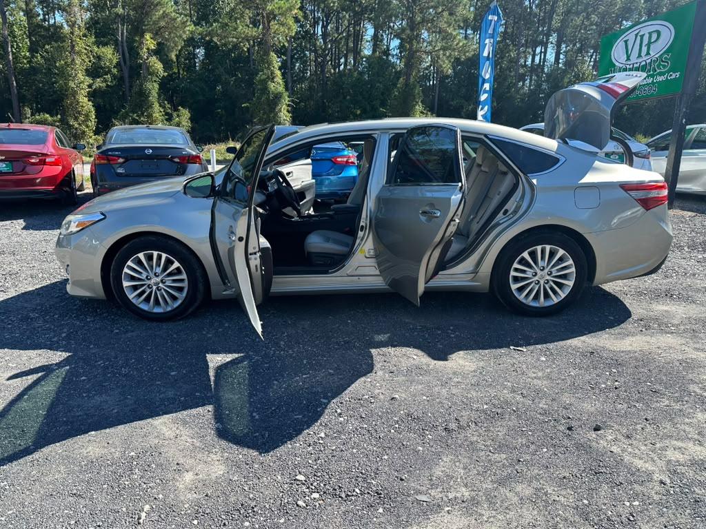 Toyota Avalon Hybrid XLE Premium 2014