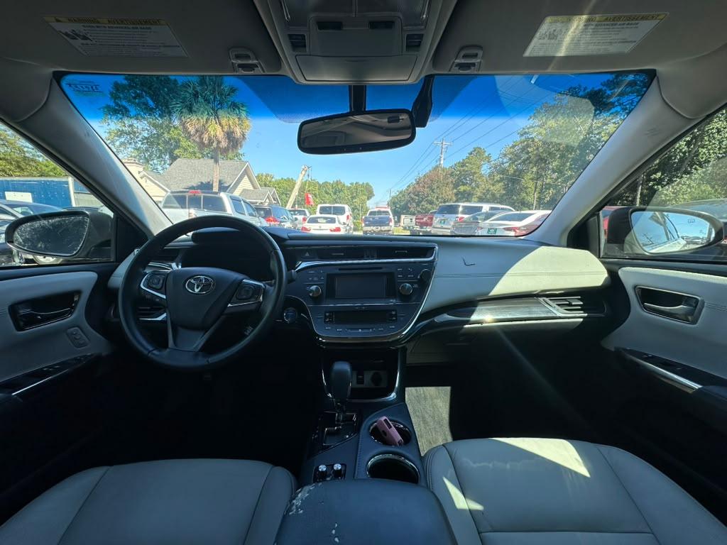 Toyota Avalon Hybrid XLE Premium 2014