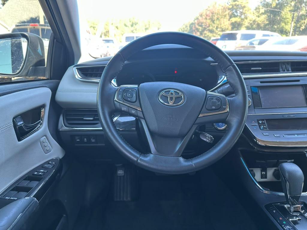 Toyota Avalon Hybrid XLE Premium 2014