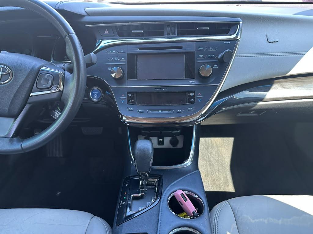 Toyota Avalon Hybrid XLE Premium 2014
