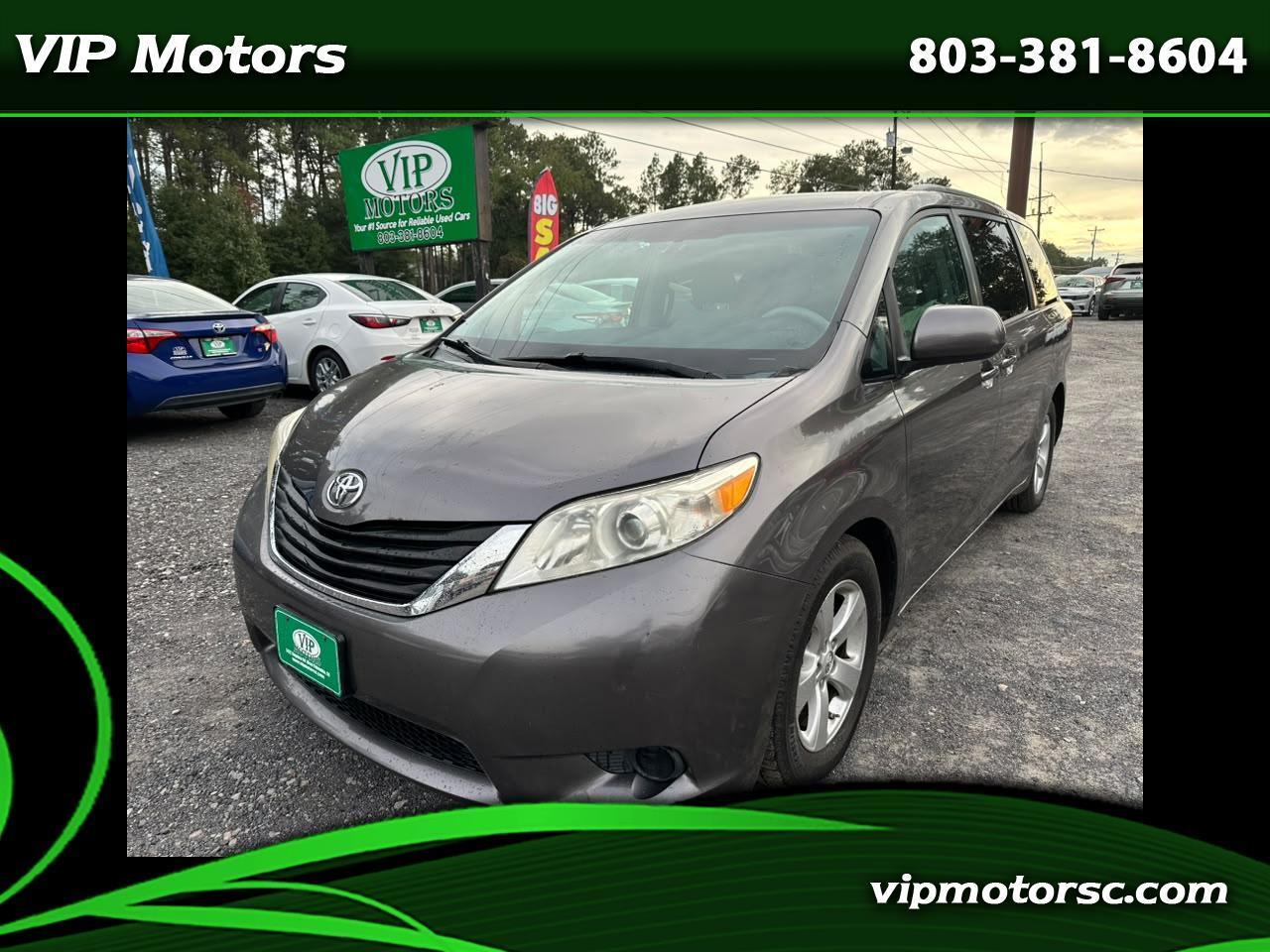Toyota Sienna LE FWD 8-Passenger V6 2013