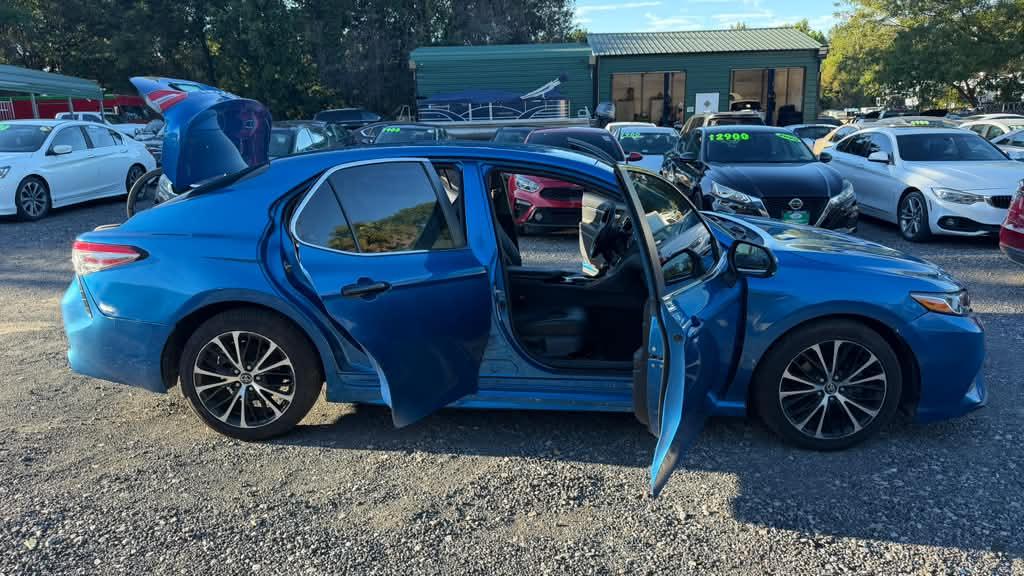 Toyota Camry LE 2018