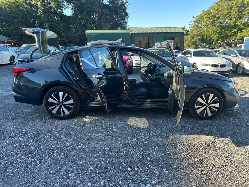 Nissan Altima 2.5 SV 2022