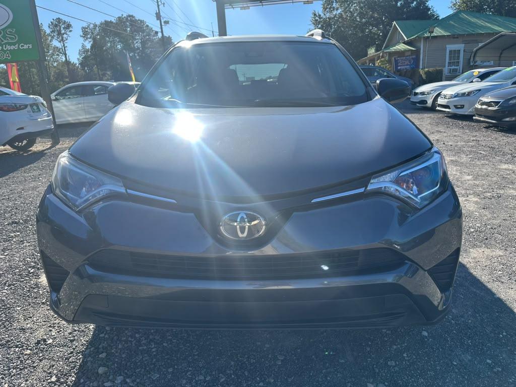 Toyota RAV4 LE FWD 2018