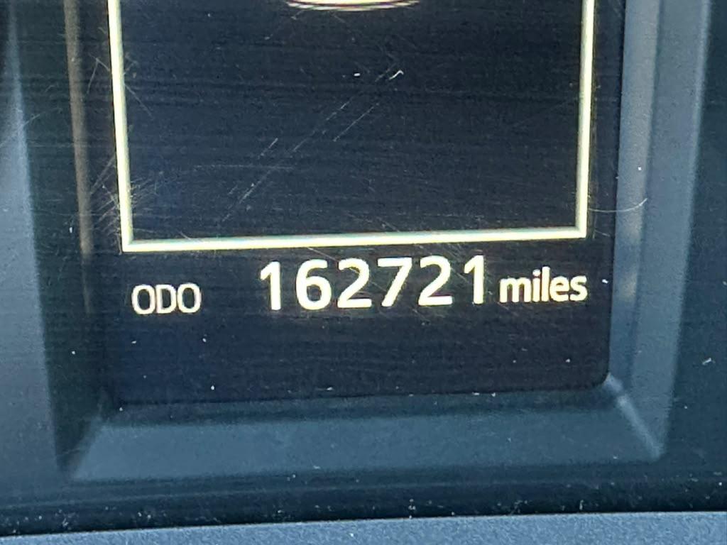 Toyota RAV4 LE FWD 2018