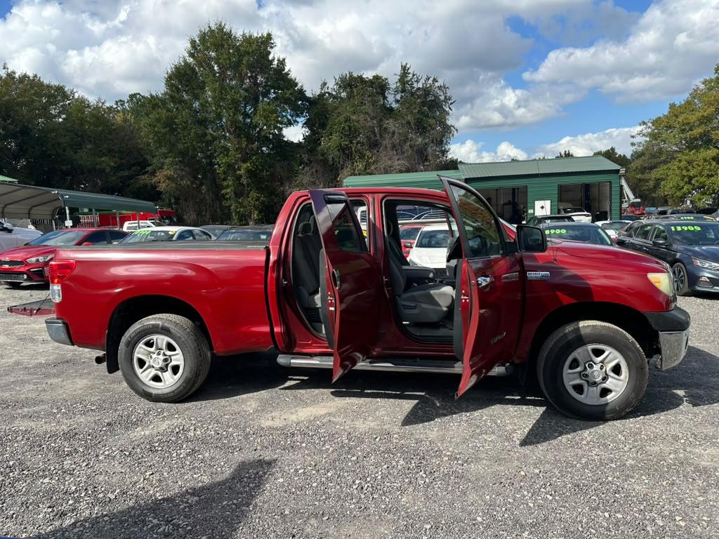 Toyota Tundra Tundra-Grade 5.7L Double Cab 2WD 2010
