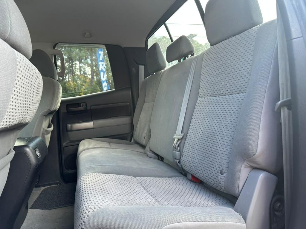 Toyota Tundra Tundra-Grade 5.7L Double Cab 2WD 2010