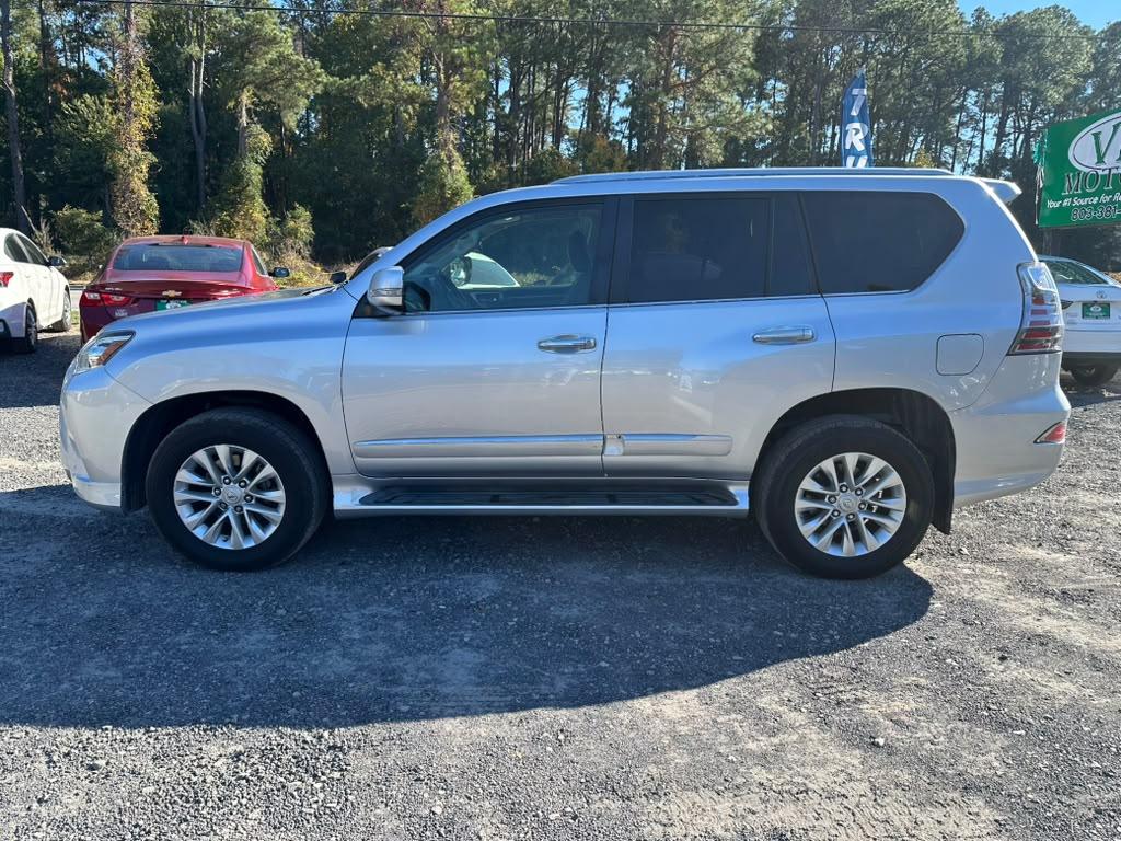 Lexus GX 460 Base 2017