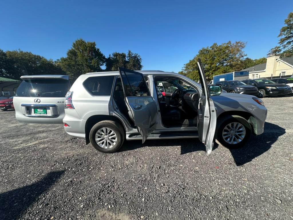 Lexus GX 460 Base 2017