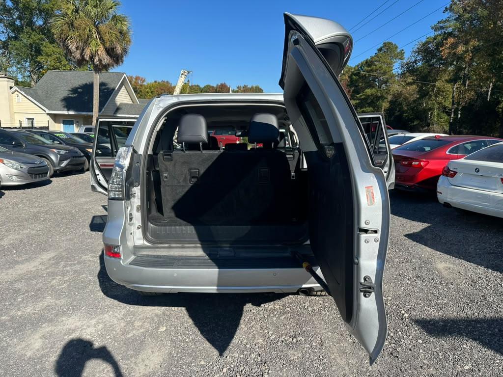 Lexus GX 460 Base 2017