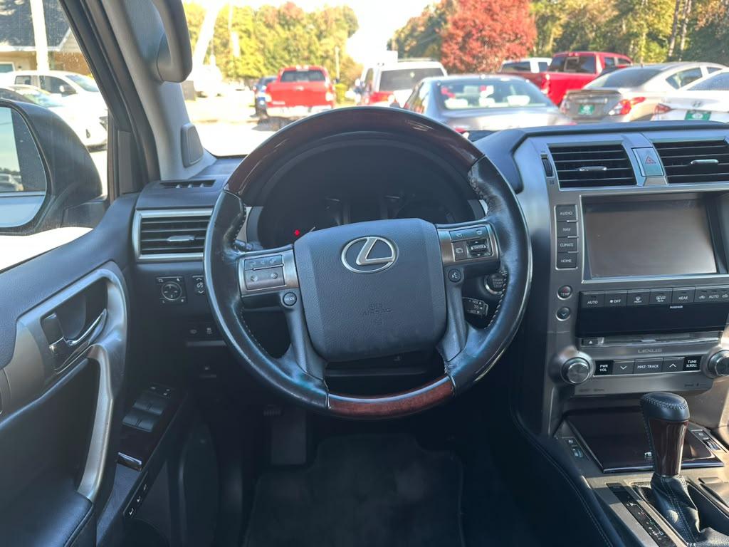 Lexus GX 460 Base 2017