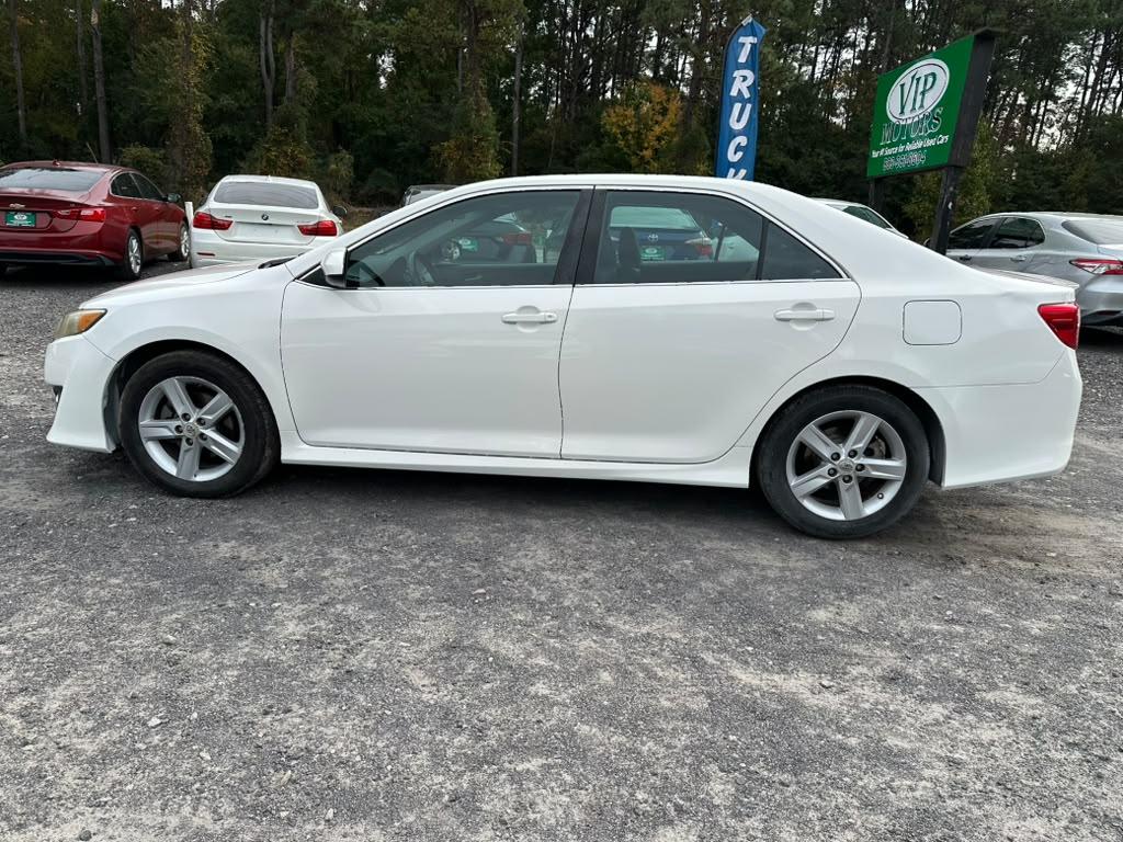 Toyota Camry L 2012