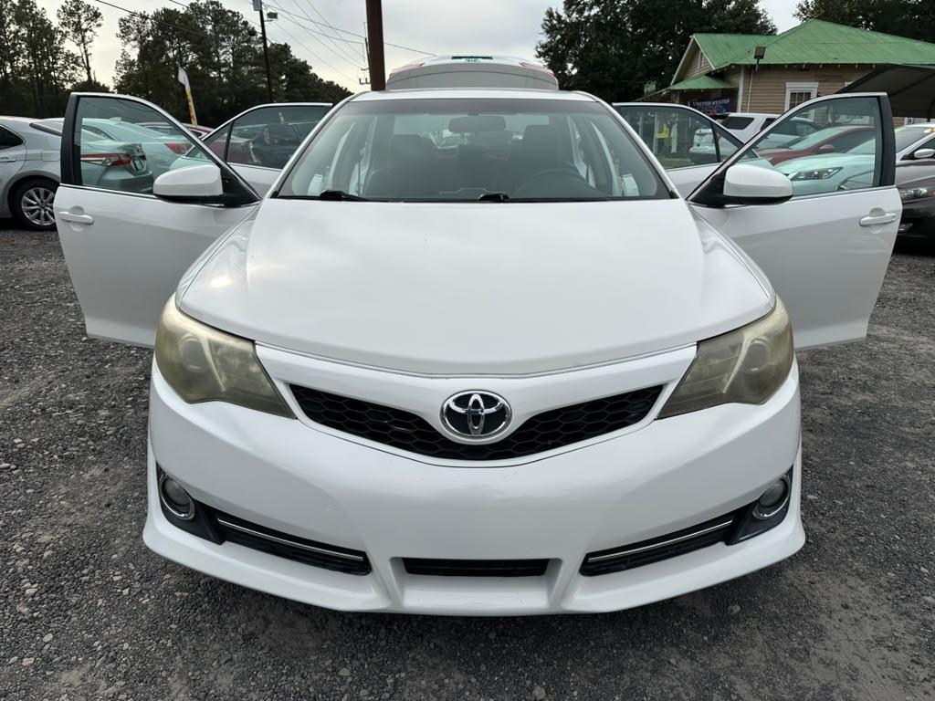 Toyota Camry L 2012