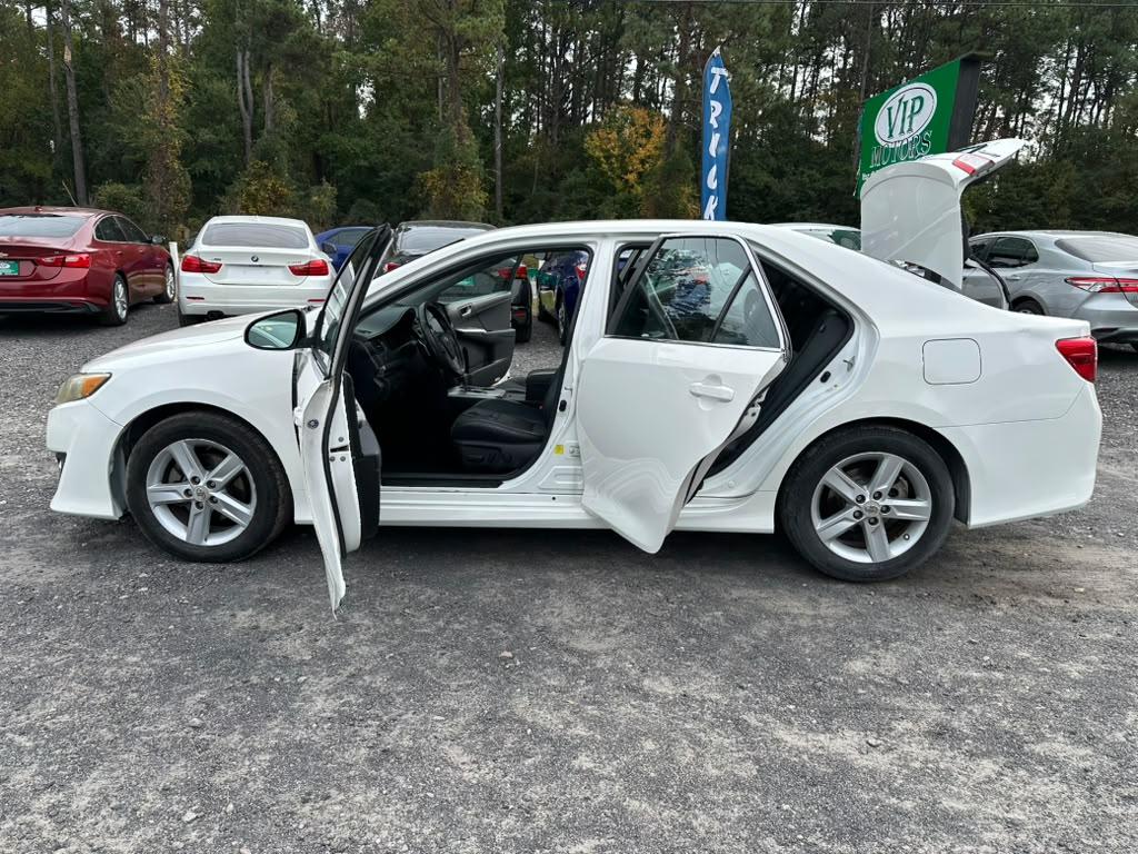 Toyota Camry L 2012