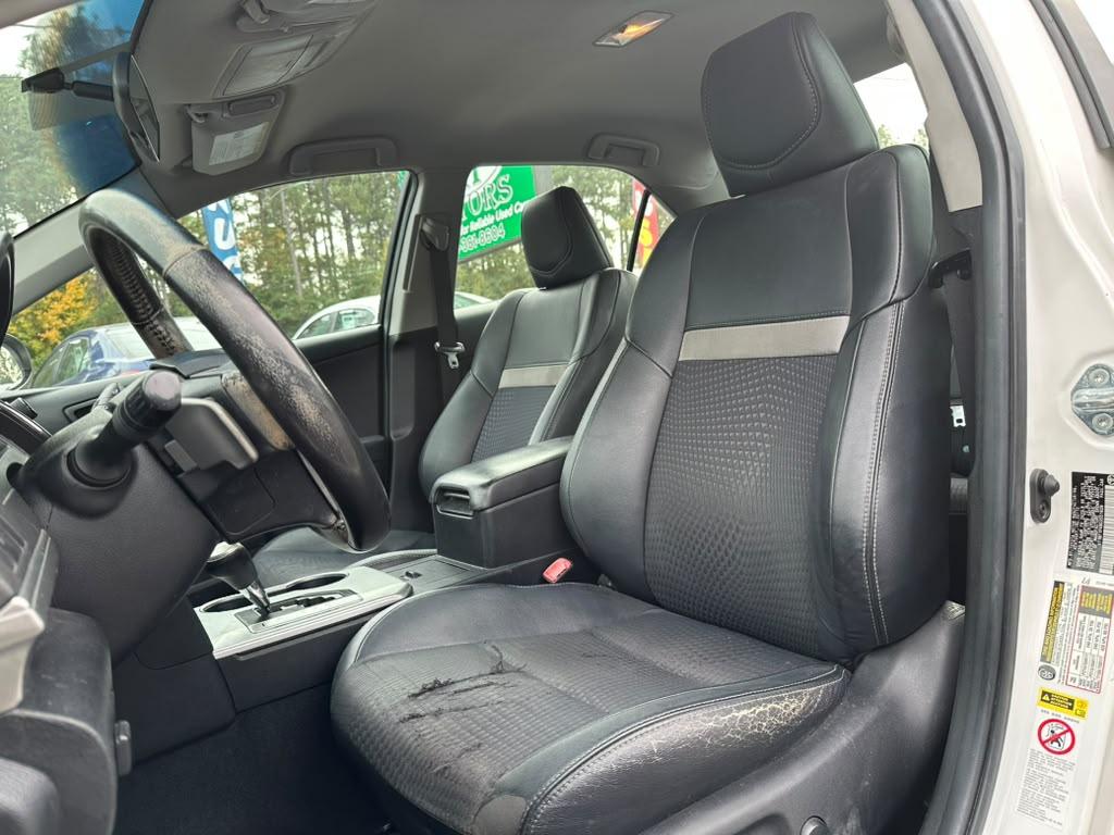 Toyota Camry L 2012