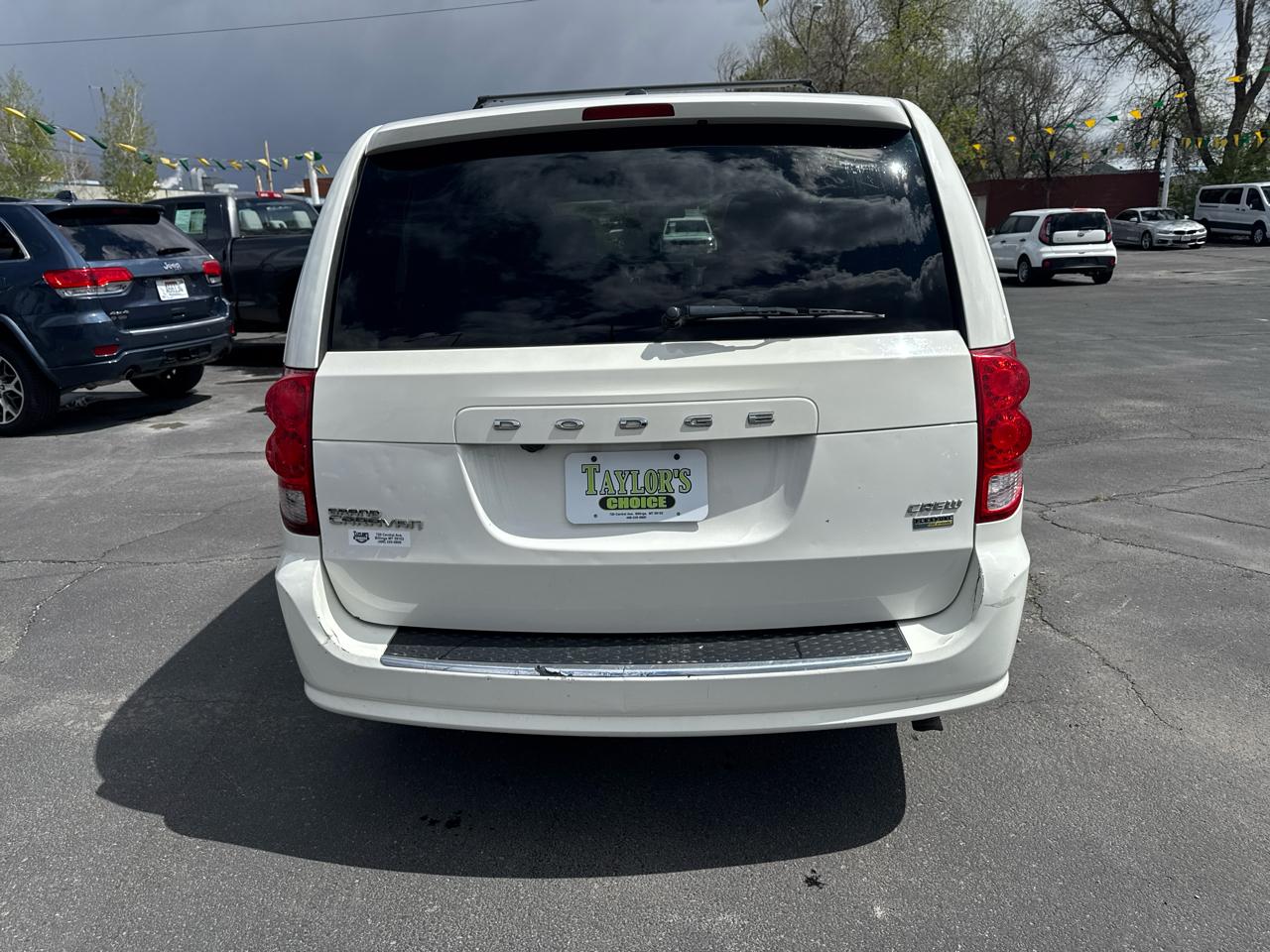 Dodge Grand Caravan Crew 2011