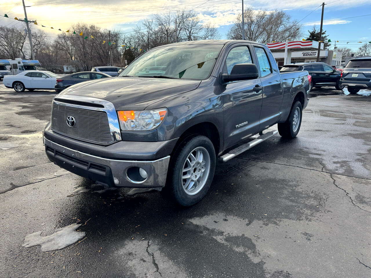 Toyota Tundra 2WD Truck Dbl 4.6L V8 6-Spd AT (Natl) 2011