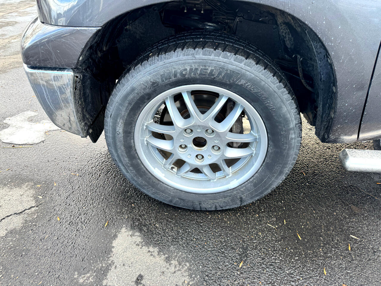 Toyota Tundra 2WD Truck Dbl 4.6L V8 6-Spd AT (Natl) 2011