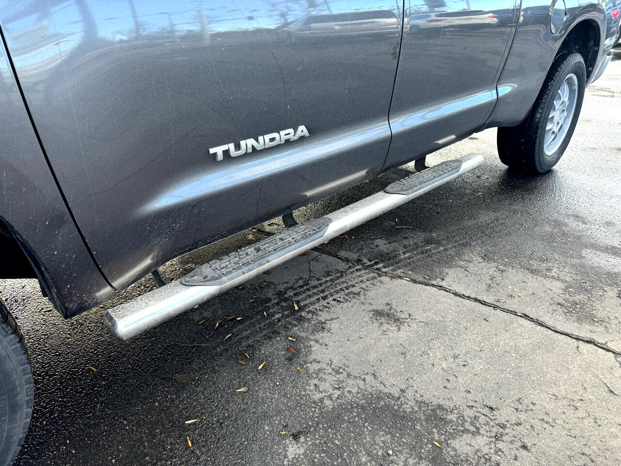 Toyota Tundra 2WD Truck Dbl 4.6L V8 6-Spd AT (Natl) 2011