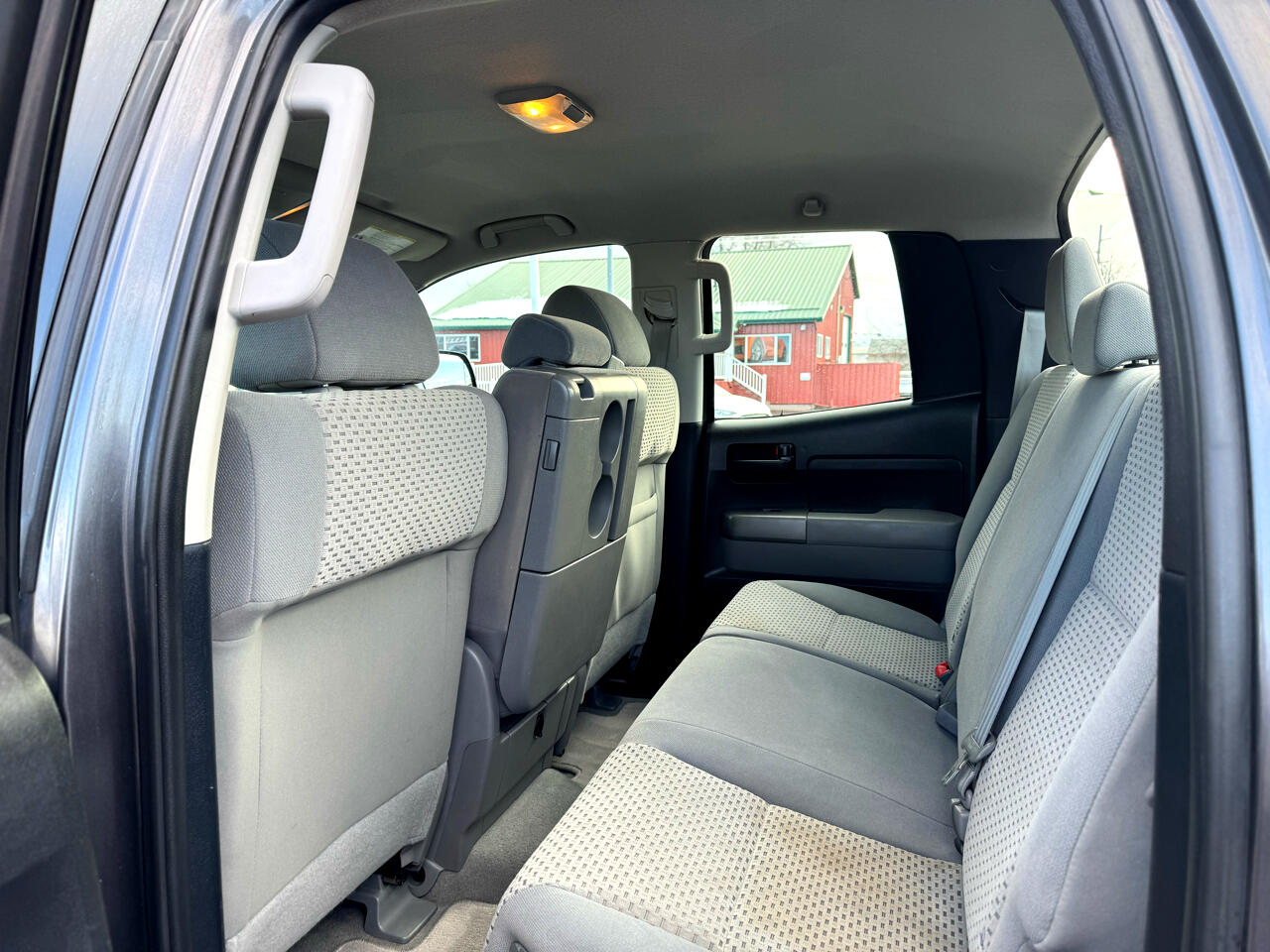 Toyota Tundra 2WD Truck Dbl 4.6L V8 6-Spd AT (Natl) 2011