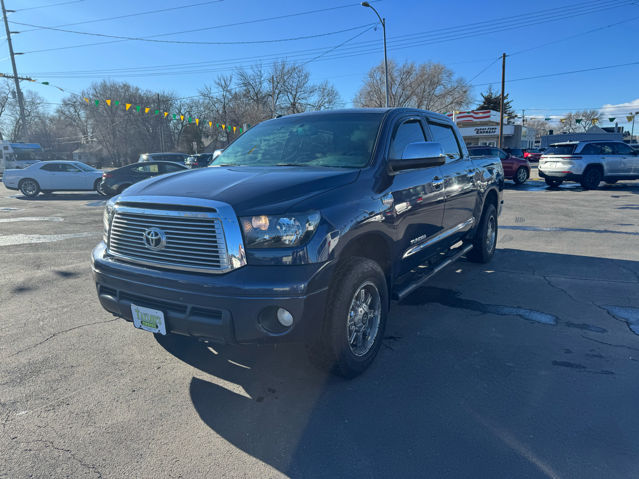 Toyota Tundra 4WD Truck CrewMax 5.7L V8 6-Spd AT LTD (Natl) 2011
