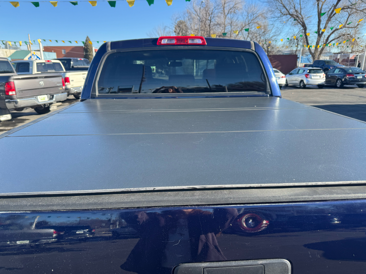 Toyota Tundra 4WD Truck CrewMax 5.7L V8 6-Spd AT LTD (Natl) 2011