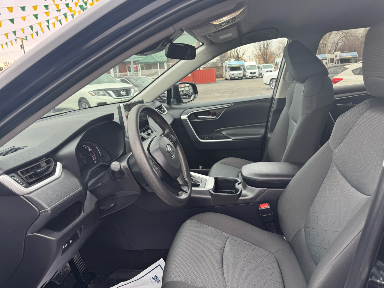 Toyota RAV4 XLE AWD (Natl) 2024