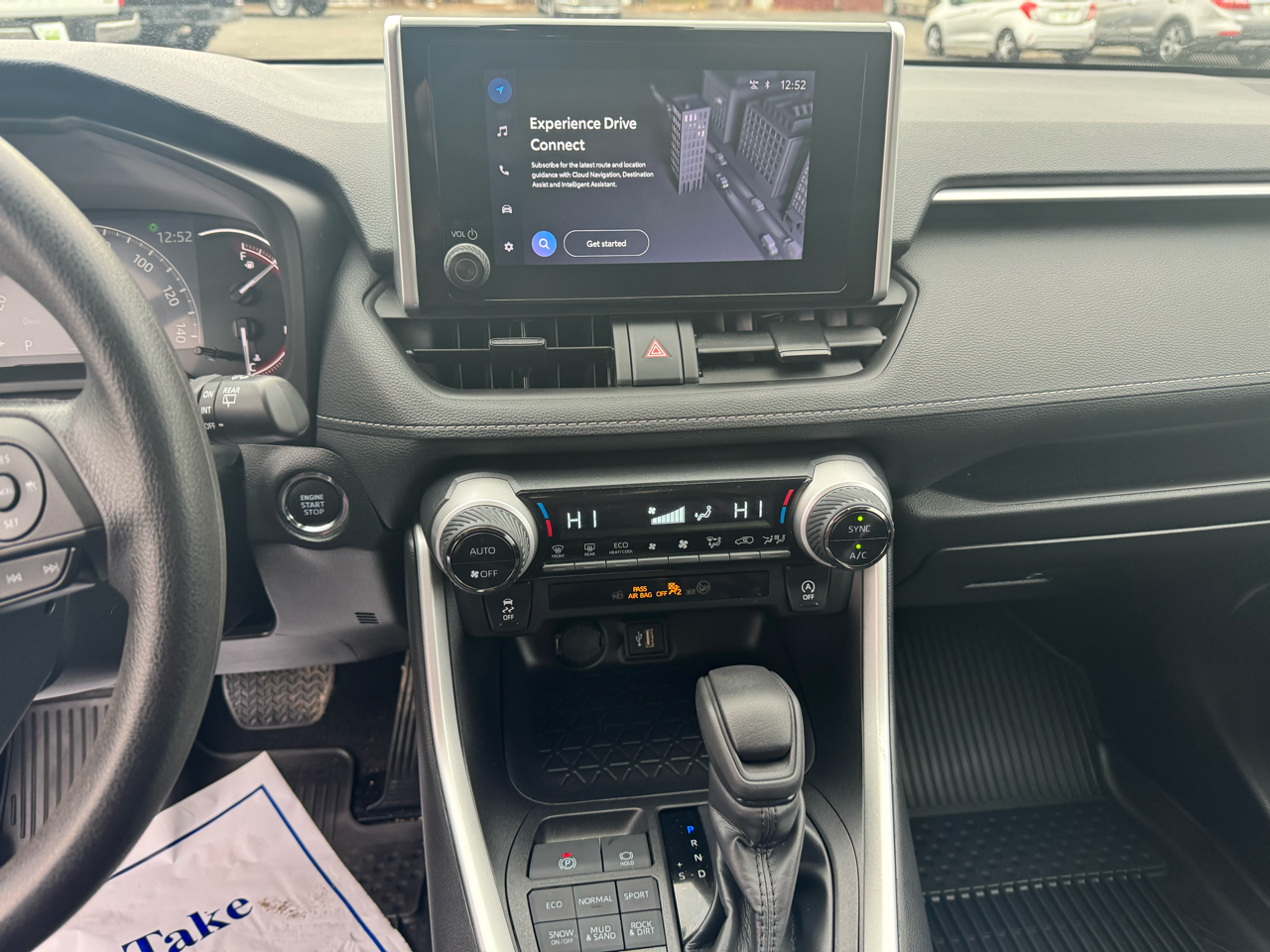 Toyota RAV4 XLE AWD (Natl) 2024