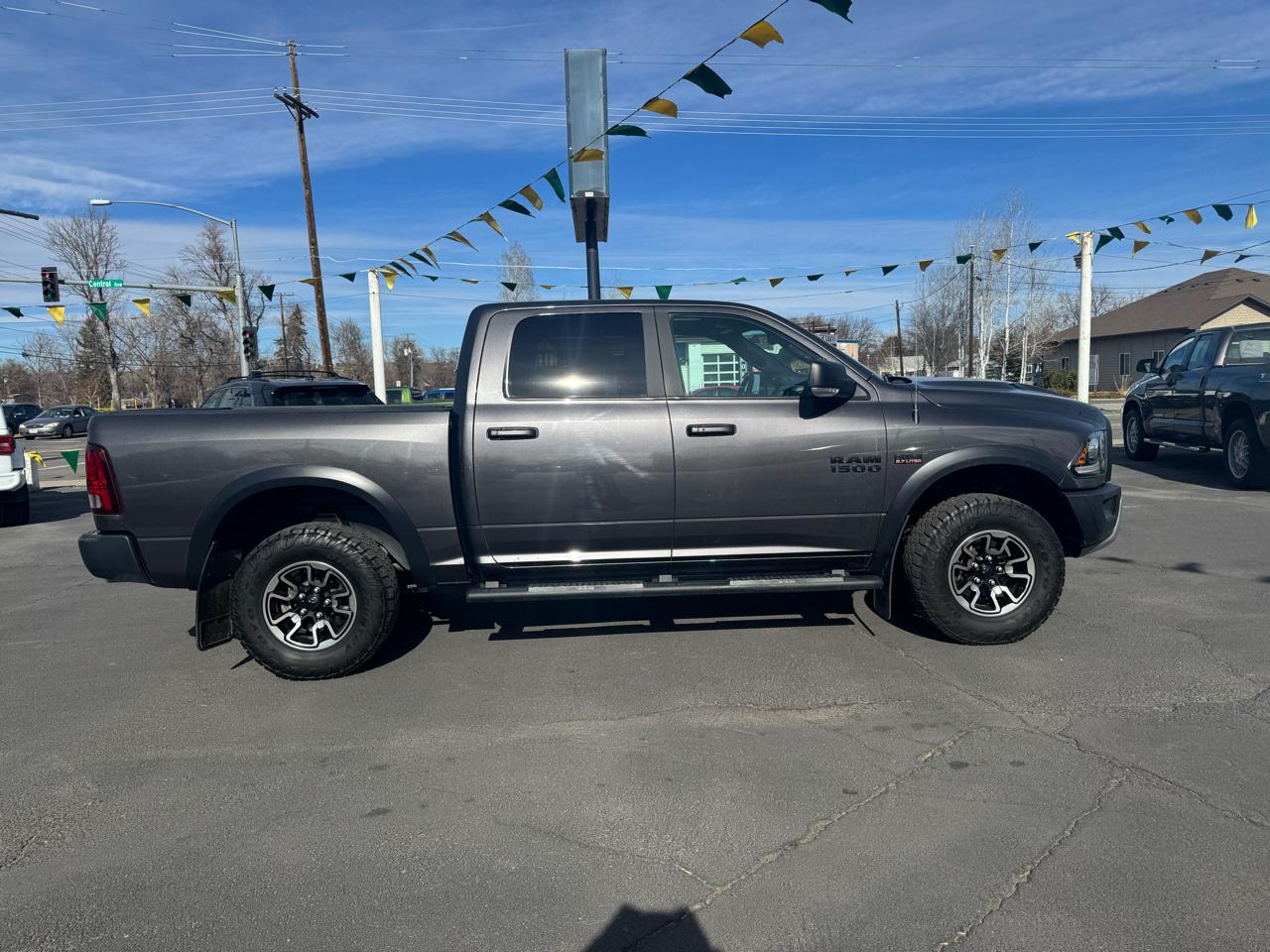 RAM 1500 4WD Crew Cab 140.5" Rebel 2017
