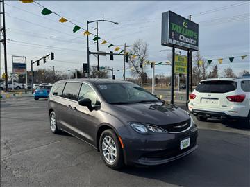 2021 Chrysler Voyager LX FWD