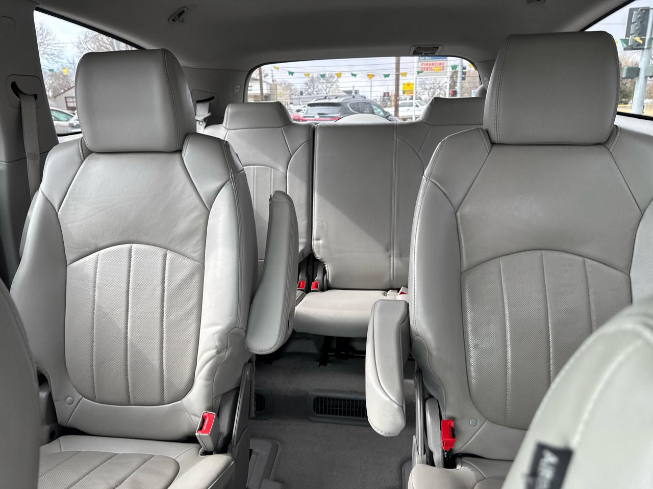 Buick Enclave AWD 4dr Leather 2016