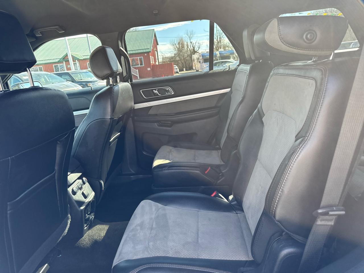 Ford Explorer XLT 4WD 2017