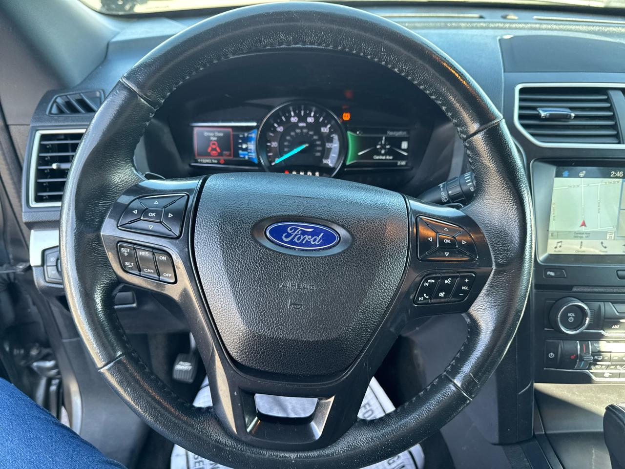 Ford Explorer XLT 4WD 2017