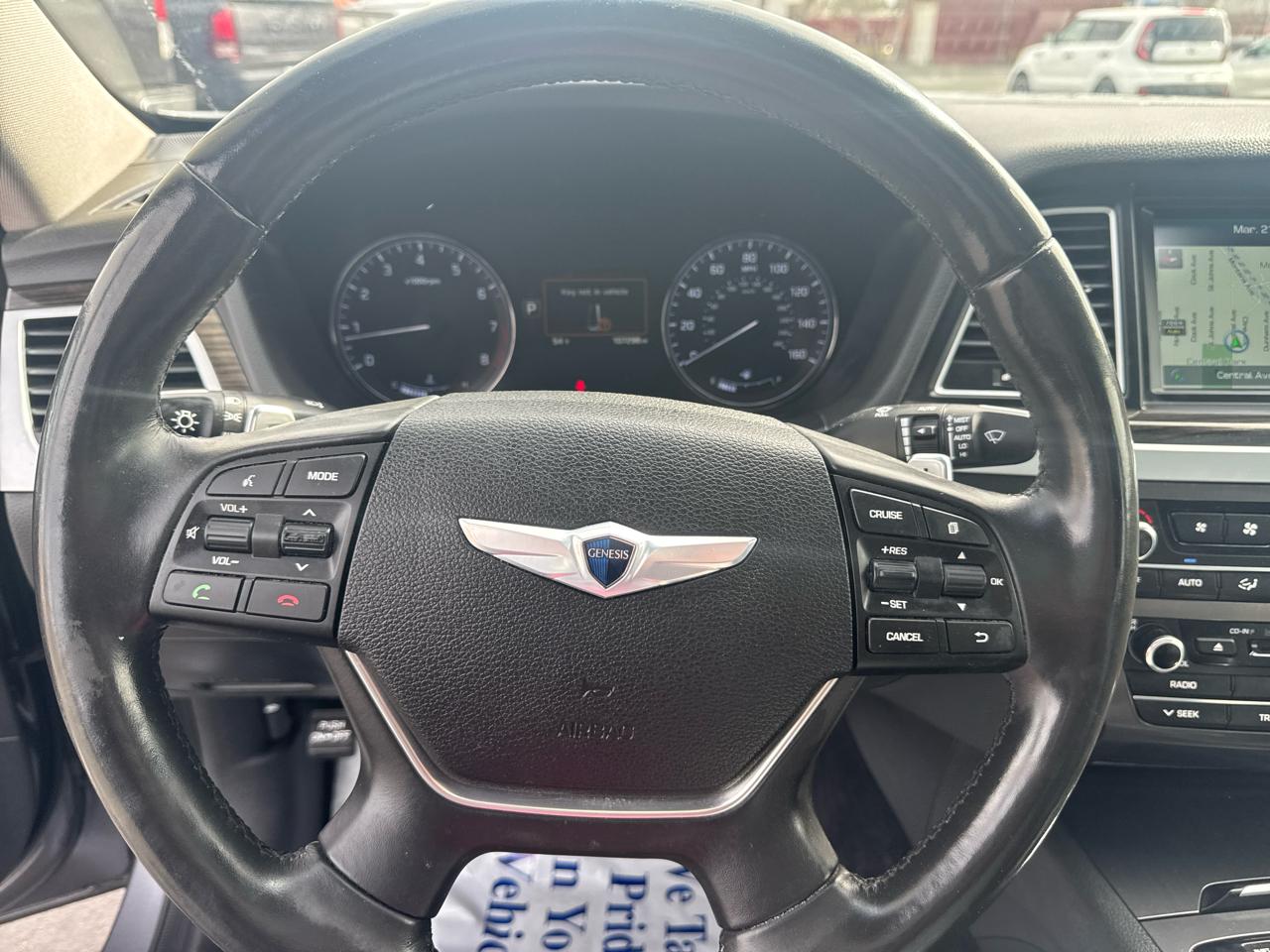 Hyundai Genesis 4dr Sdn V6 3.8L AWD 2015