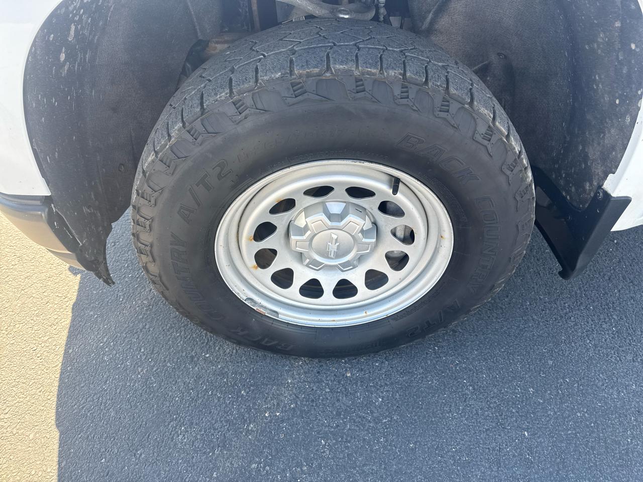 Chevrolet Silverado 1500 4WD Reg Cab 140" Work Truck 2020