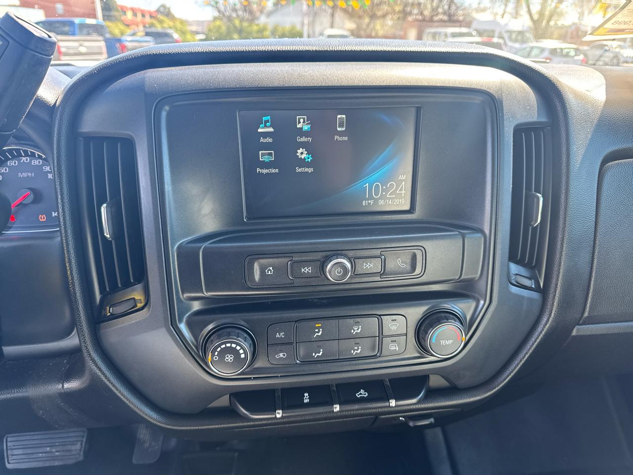 Chevrolet Silverado 1500 4WD Reg Cab 133.0" Work Truck 2018