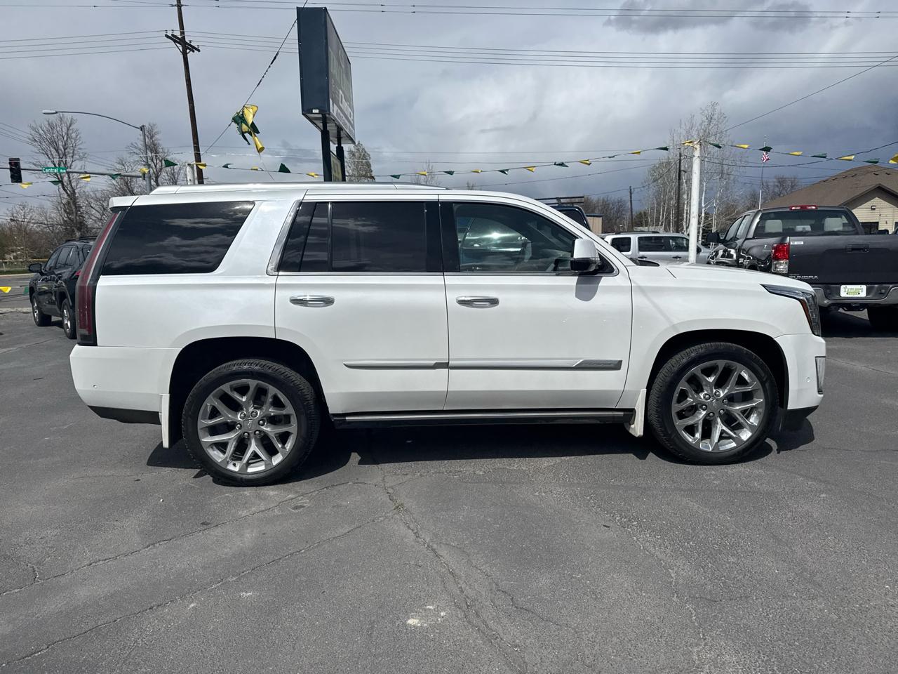 Cadillac Escalade 4WD 4dr Platinum 2018