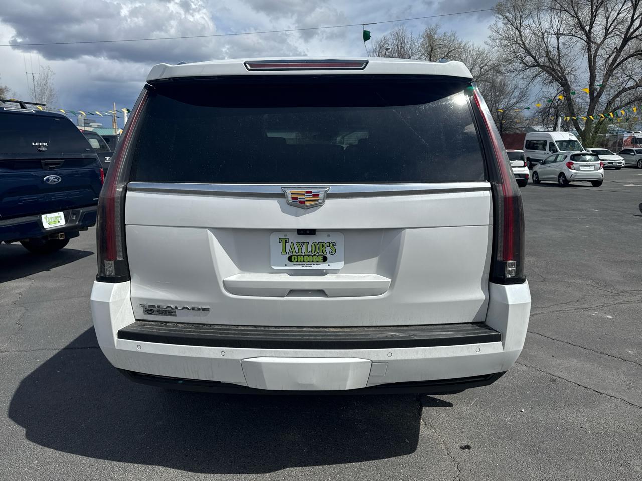 Cadillac Escalade 4WD 4dr Platinum 2018