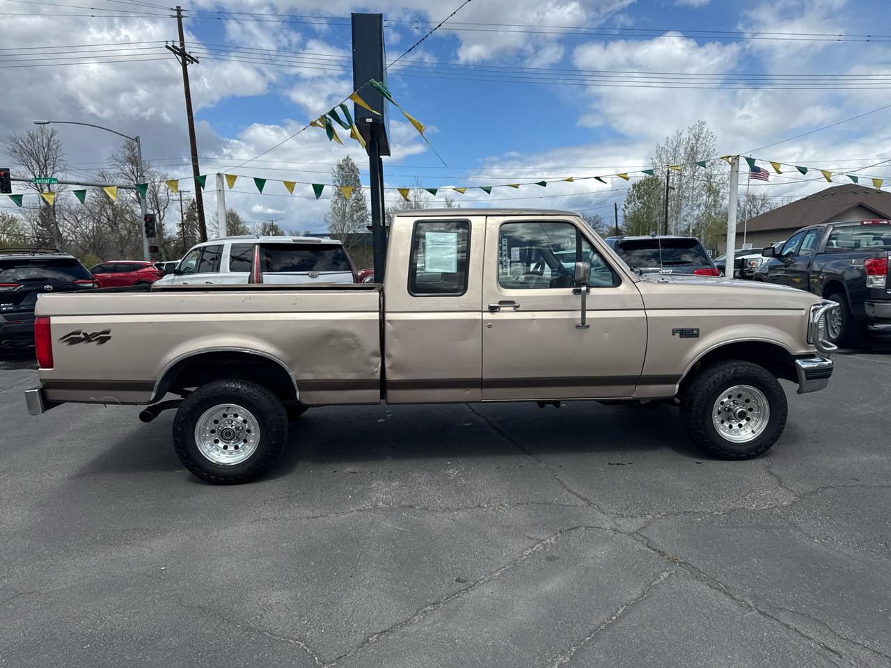 Ford F-150 Supercab Flareside 139" WB 4WD 1993