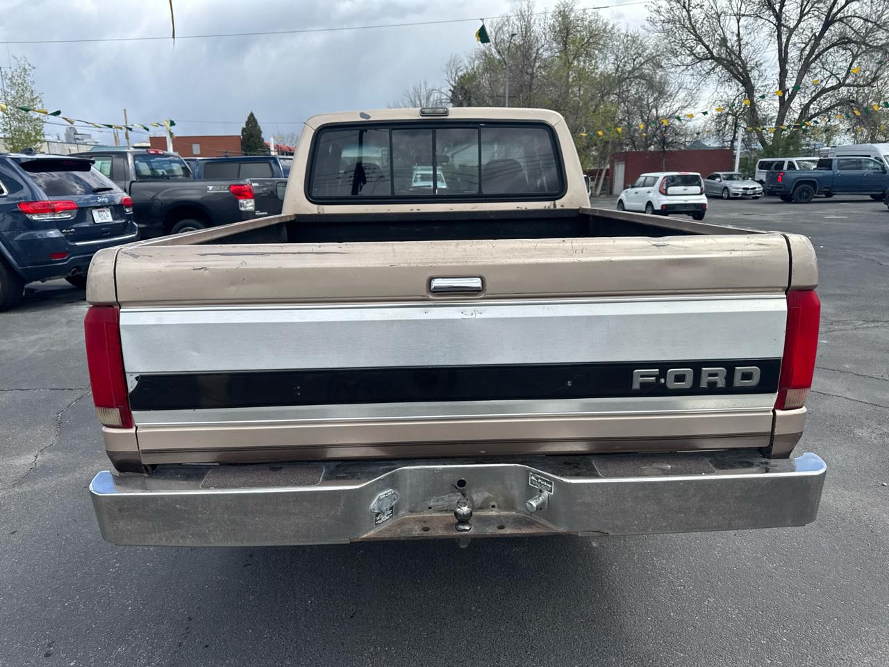 Ford F-150 Supercab Flareside 139" WB 4WD 1993