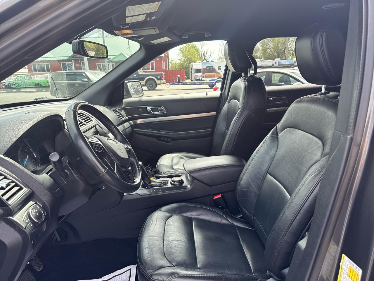 Ford Explorer XLT 4WD 2018