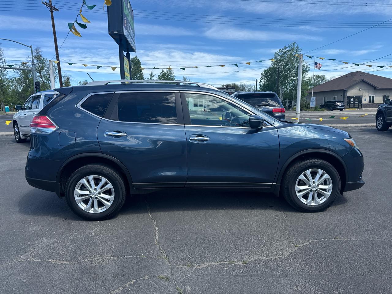 Nissan Rogue AWD 4dr SV 2014