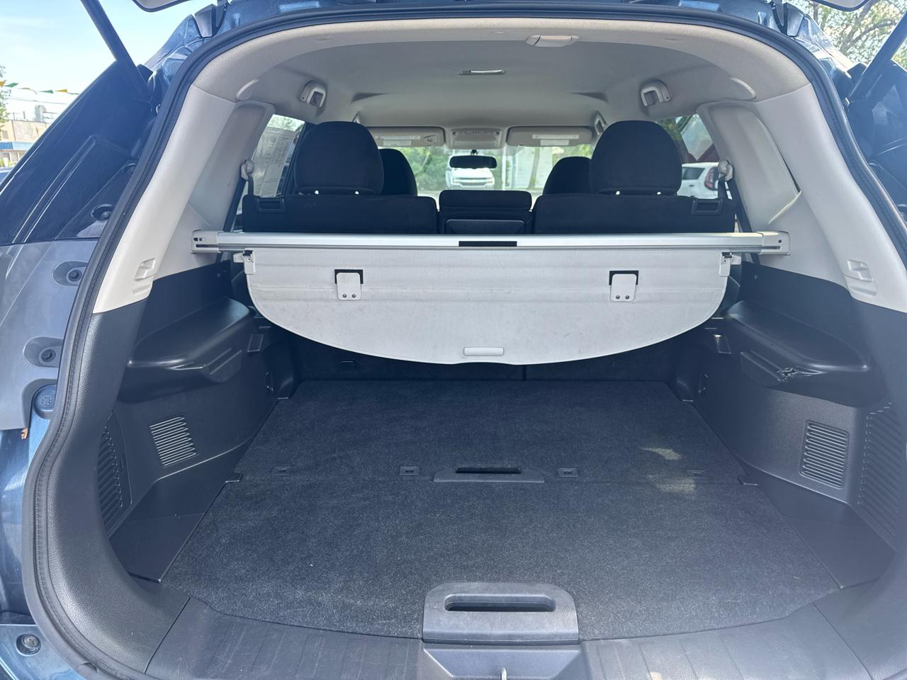 Nissan Rogue AWD 4dr SV 2014