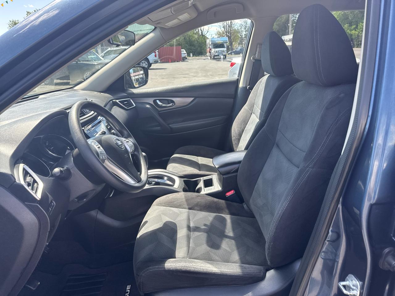 Nissan Rogue AWD 4dr SV 2014