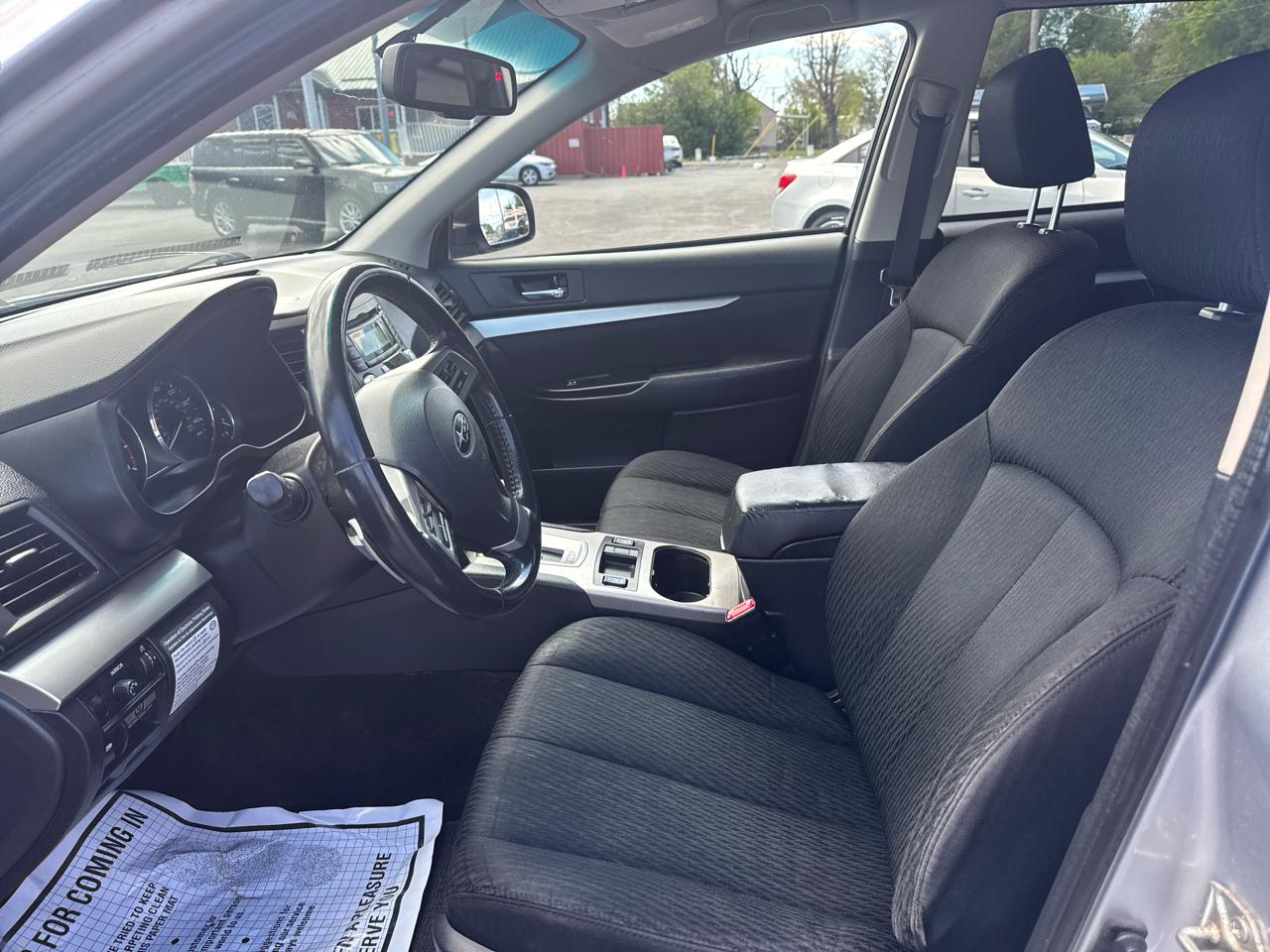 Subaru Outback 4dr Wgn H4 Auto 2.5i Premium 2012