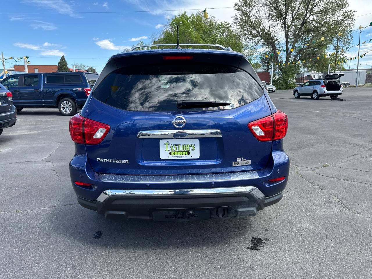 Nissan Pathfinder FWD SL 2017