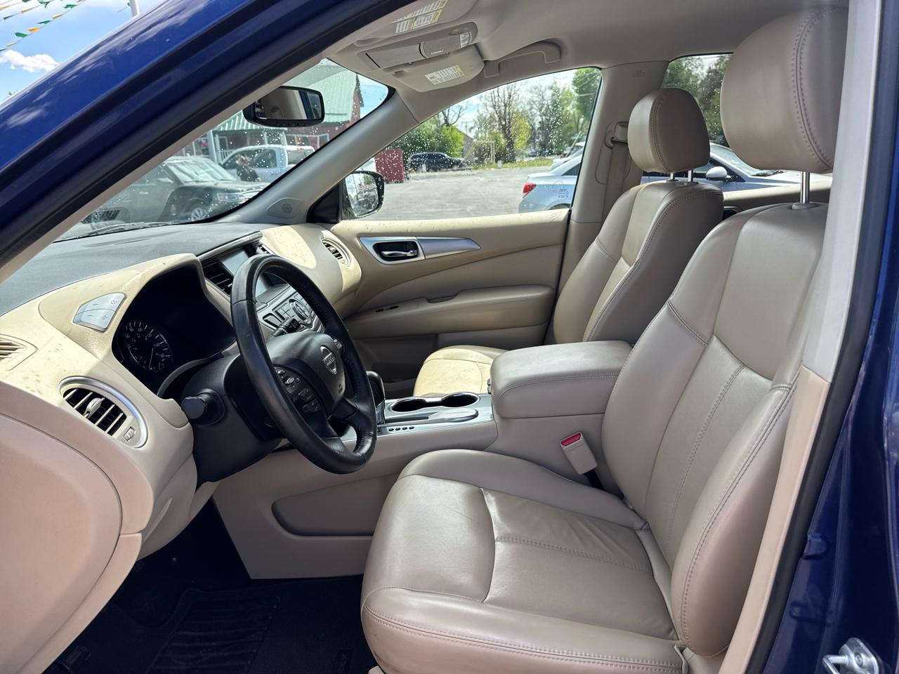 Nissan Pathfinder FWD SL 2017