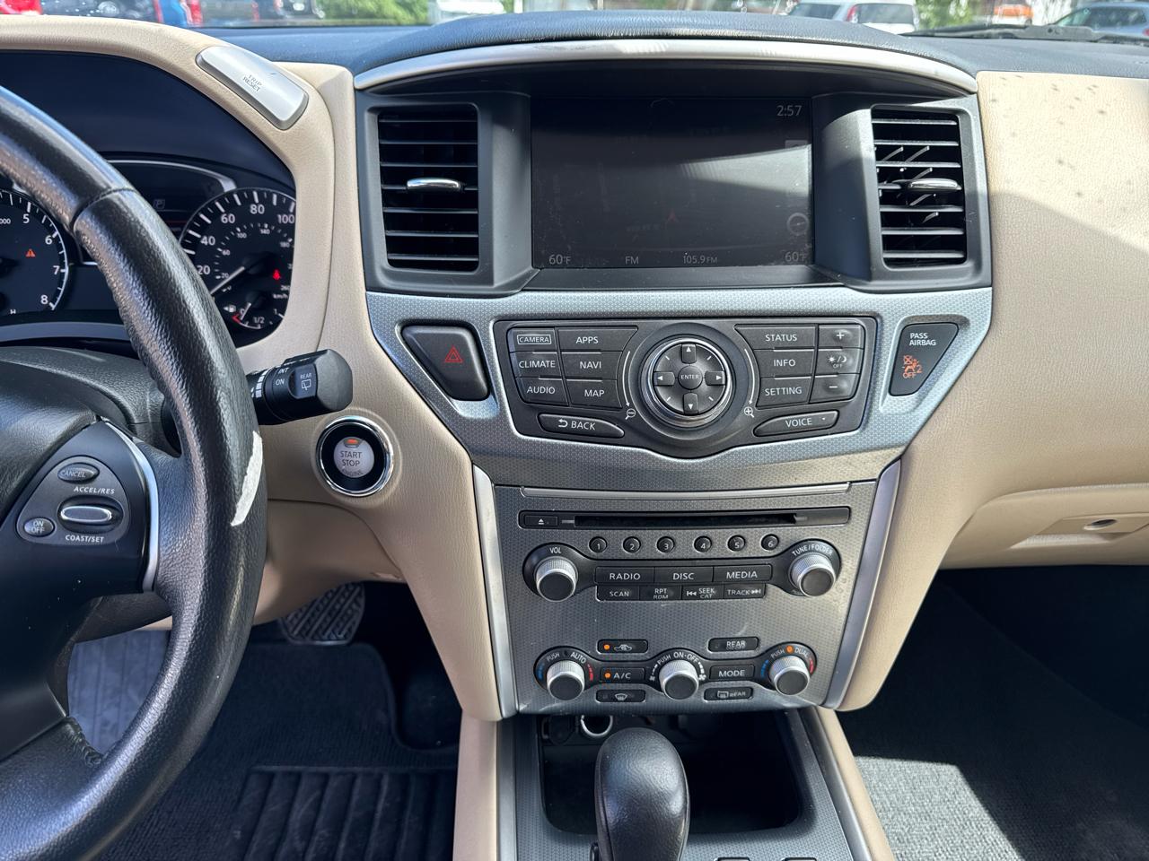 Nissan Pathfinder FWD SL 2017