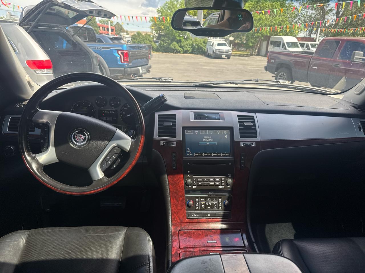 Cadillac Escalade AWD 4dr Premium 2007