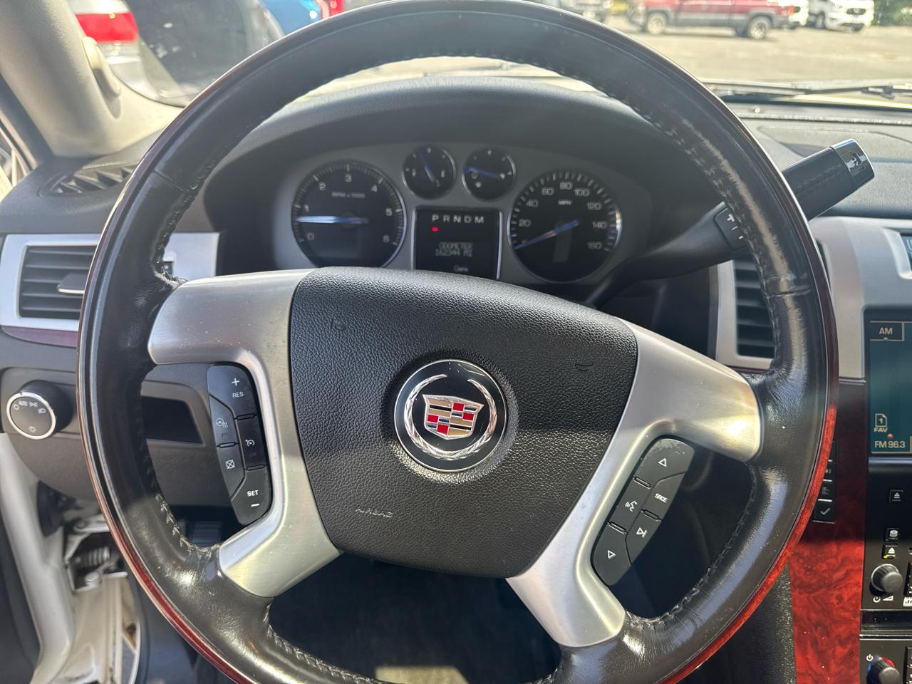 Cadillac Escalade AWD 4dr Premium 2007